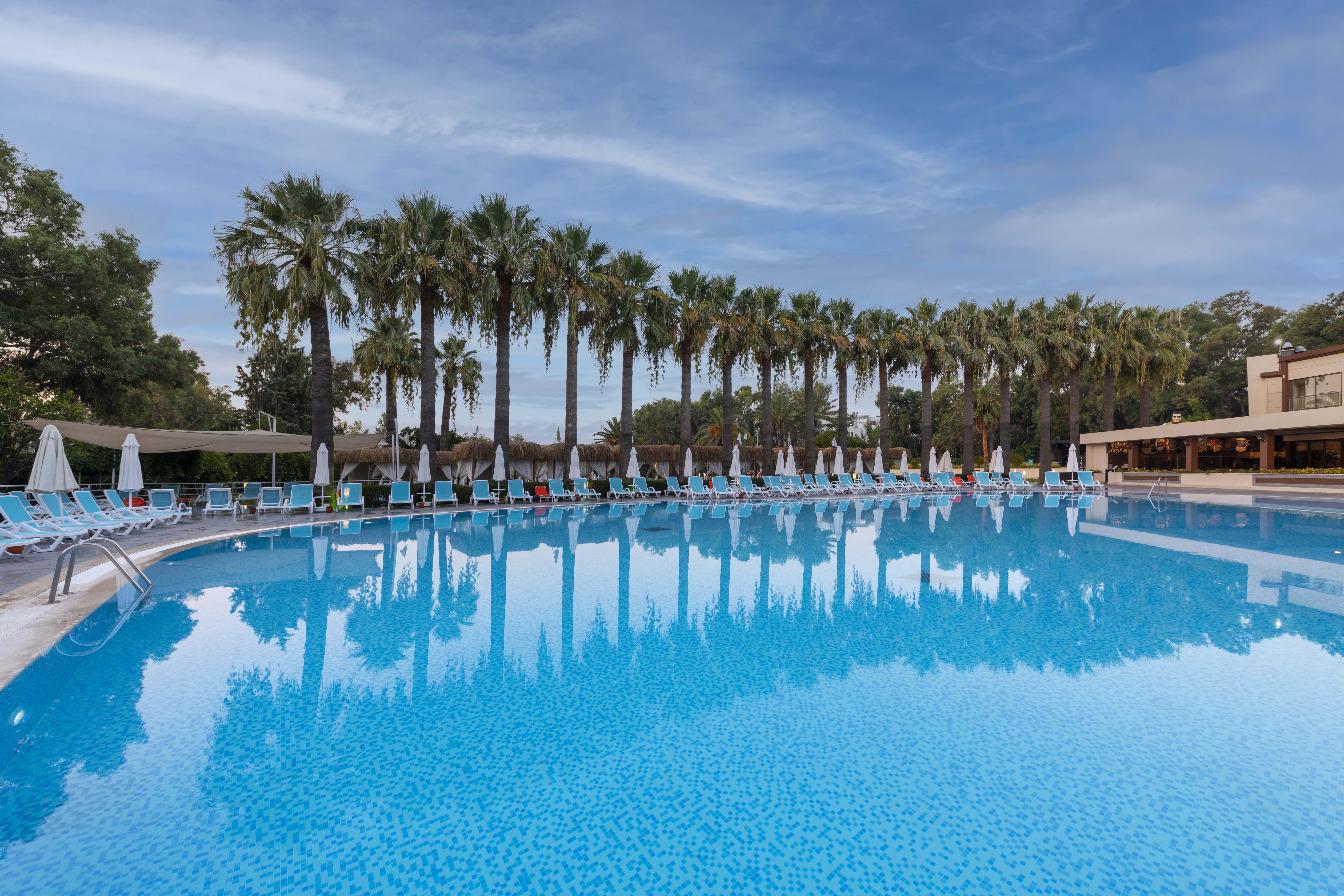 Amara Family Resort Side Exterior foto